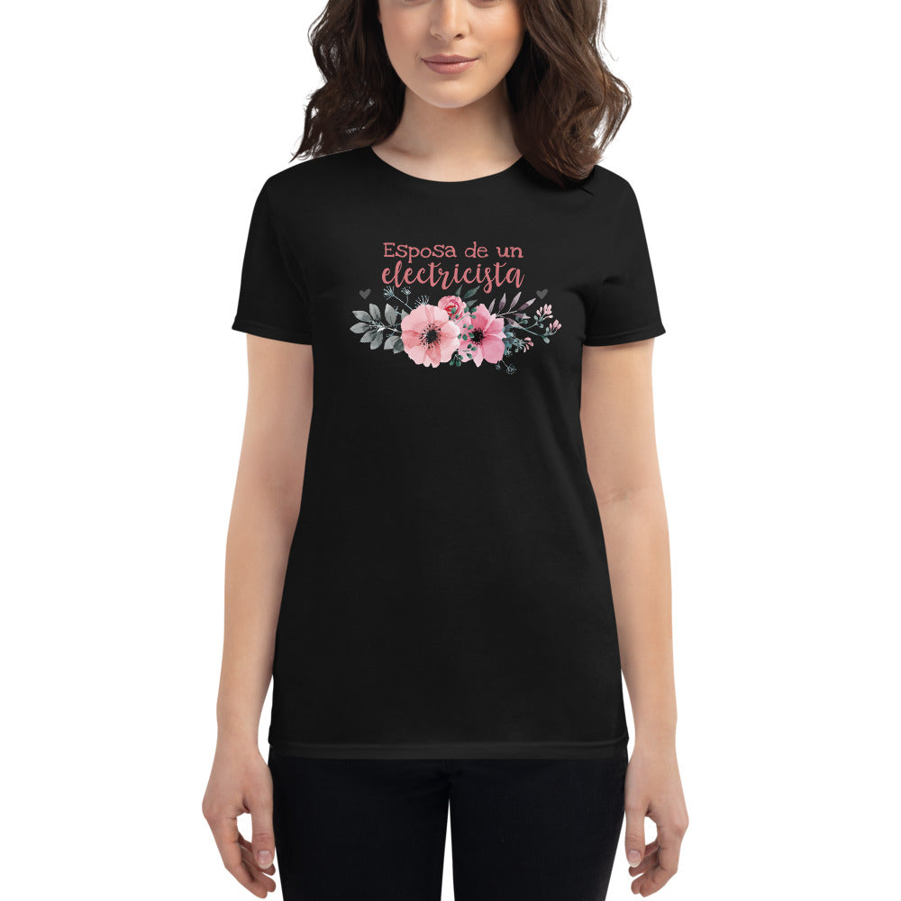 Camiseta Esposa de un Electricista Fashion Fit