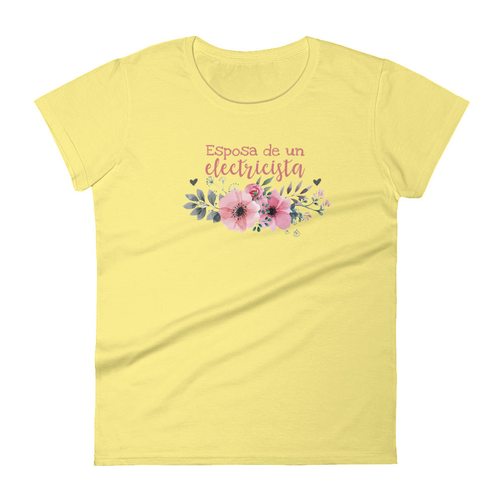 Camiseta Esposa de un Electricista Fashion Fit